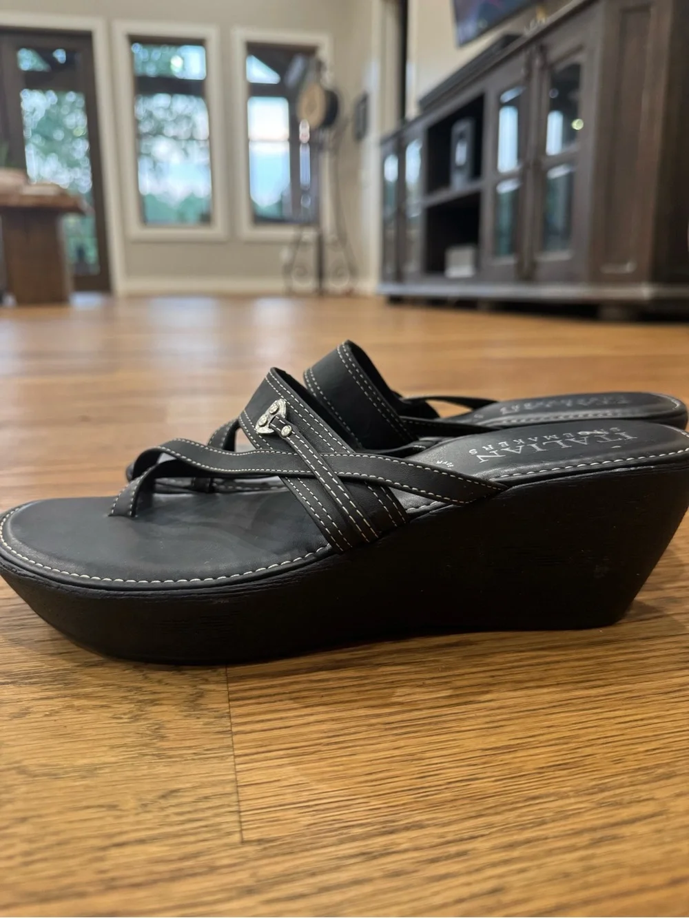 Italian Shoemakers Women's Black Wedge Thong Sandals with Contrast Stitching